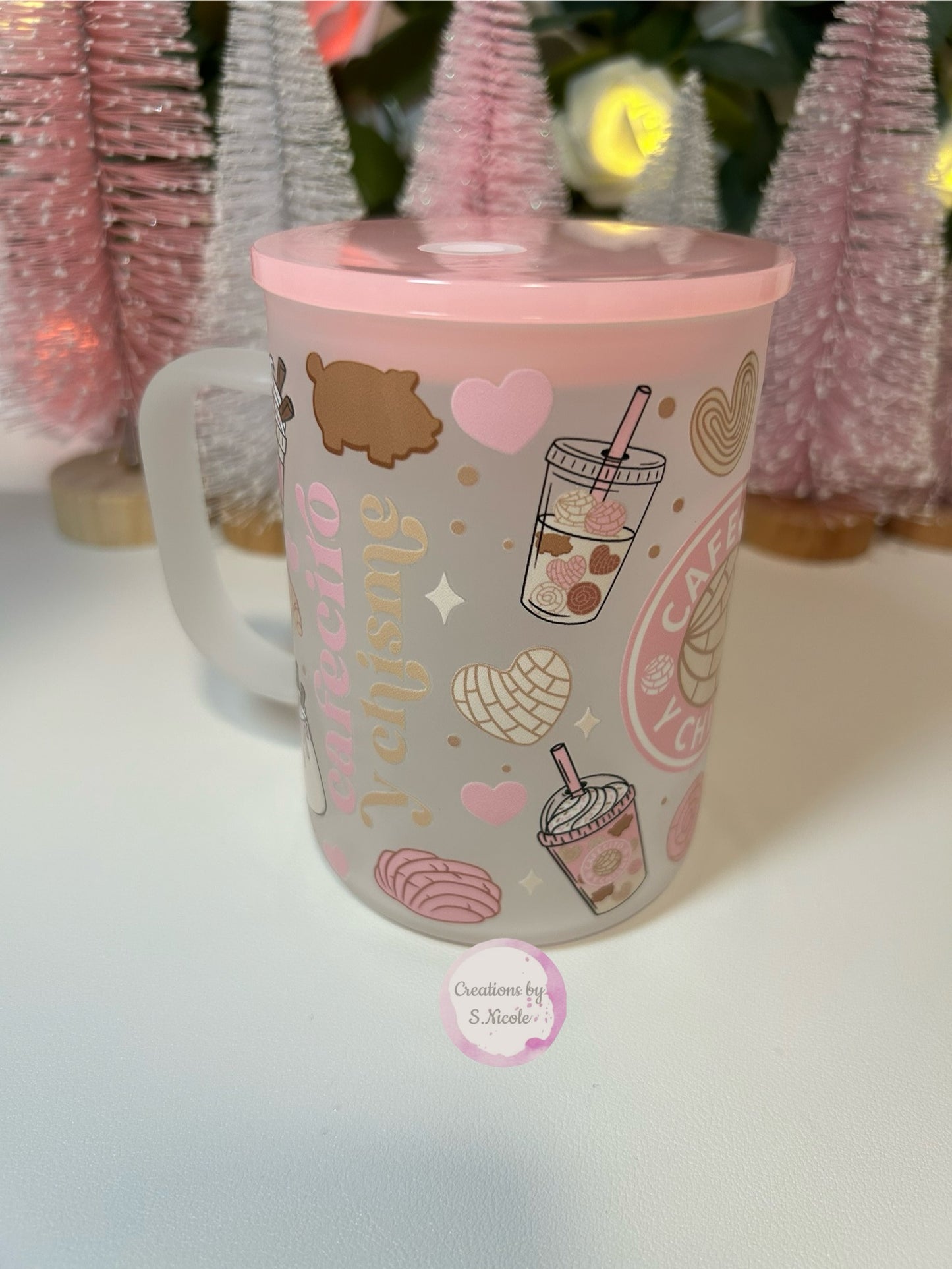 Cafecito y Chisme Frosted Mug